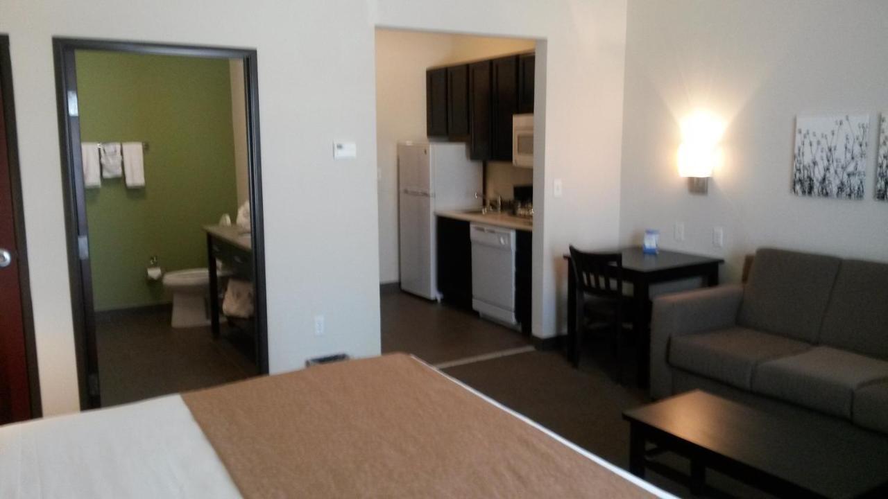 Petrostay Inn & Suites קוטולה חדר תמונה